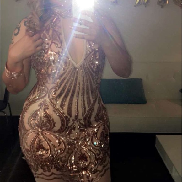 Custom made Rose gold sequin bodycon - Picture 2 of 4